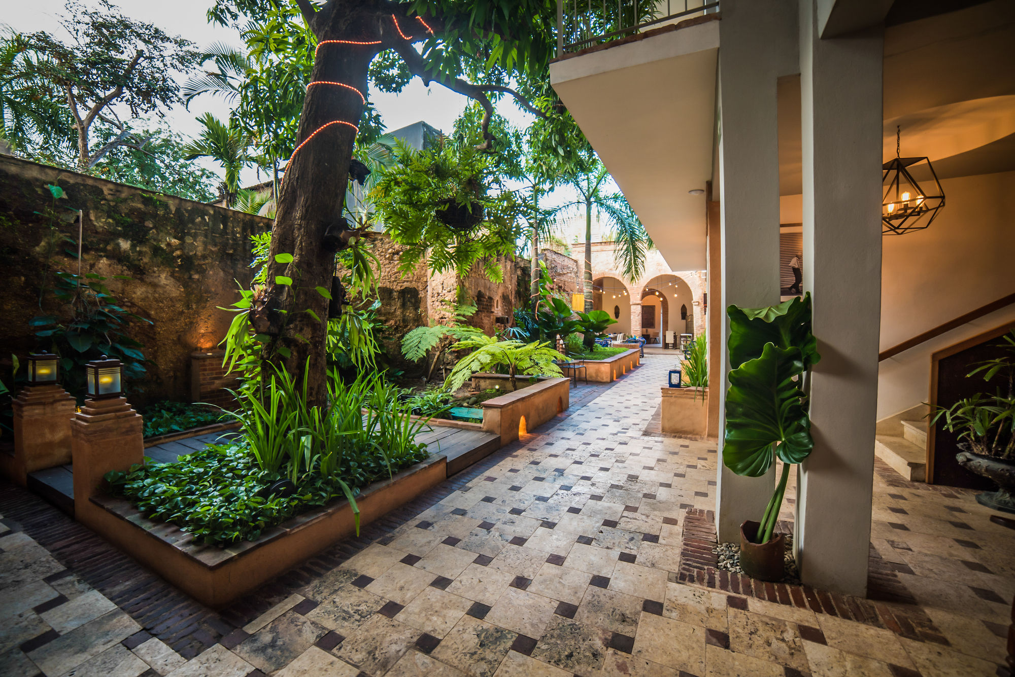 Фото Luca Hotel by The Oxo House