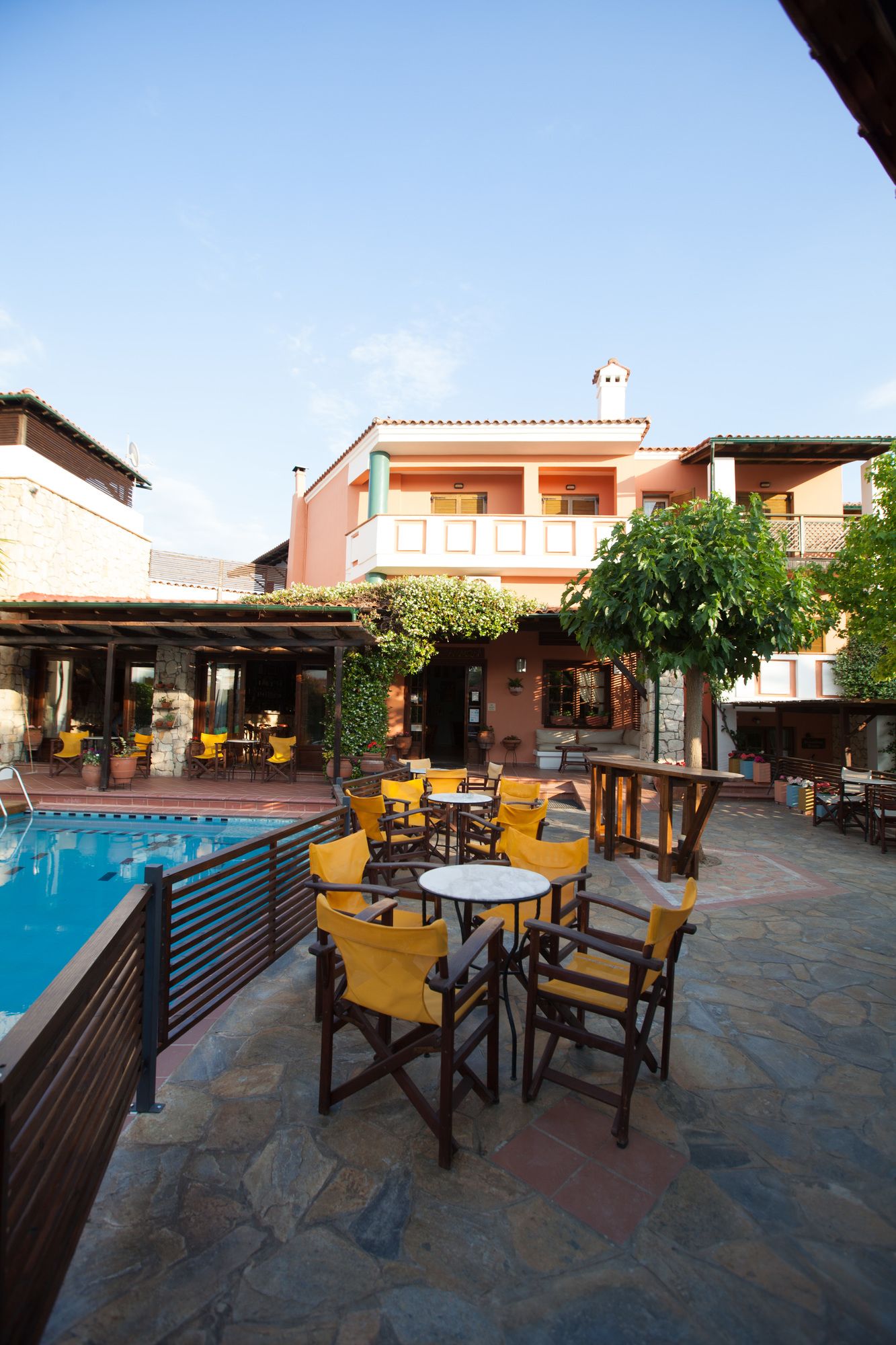 Фото Ammon Garden Hotel