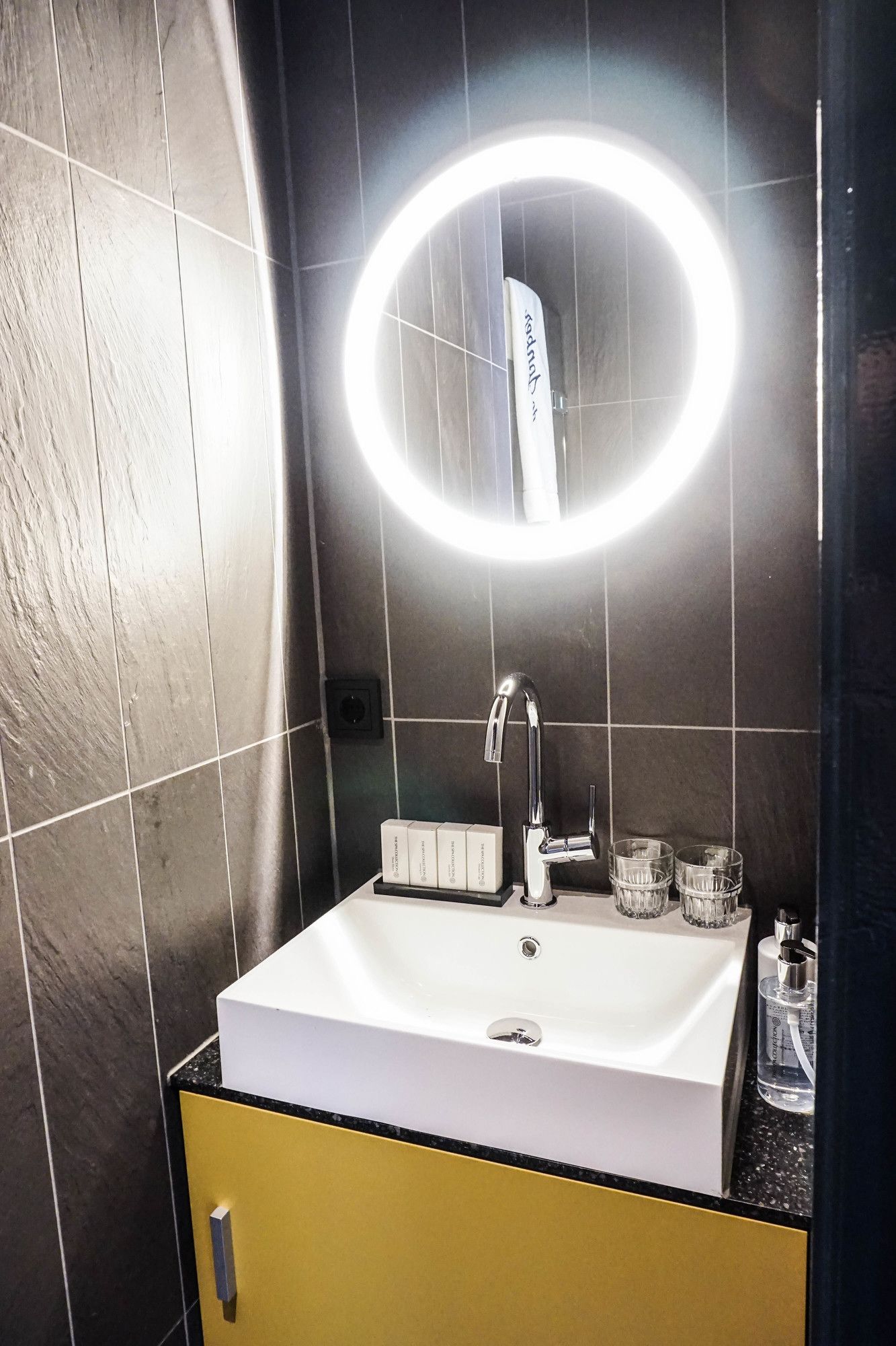 Фото De Jonker Urban Studio's & Suites