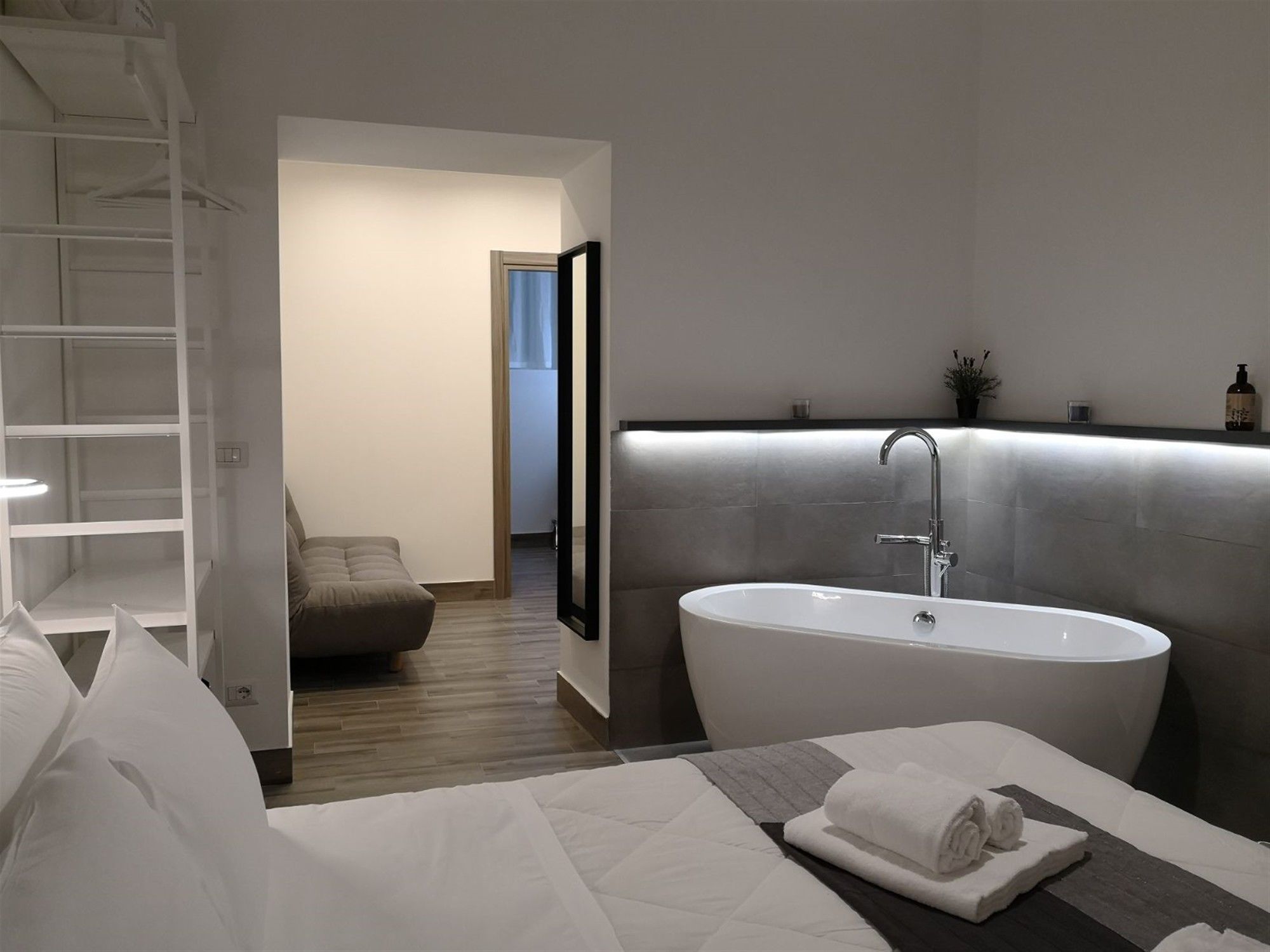 Фото Clementi 18 Suites Rome