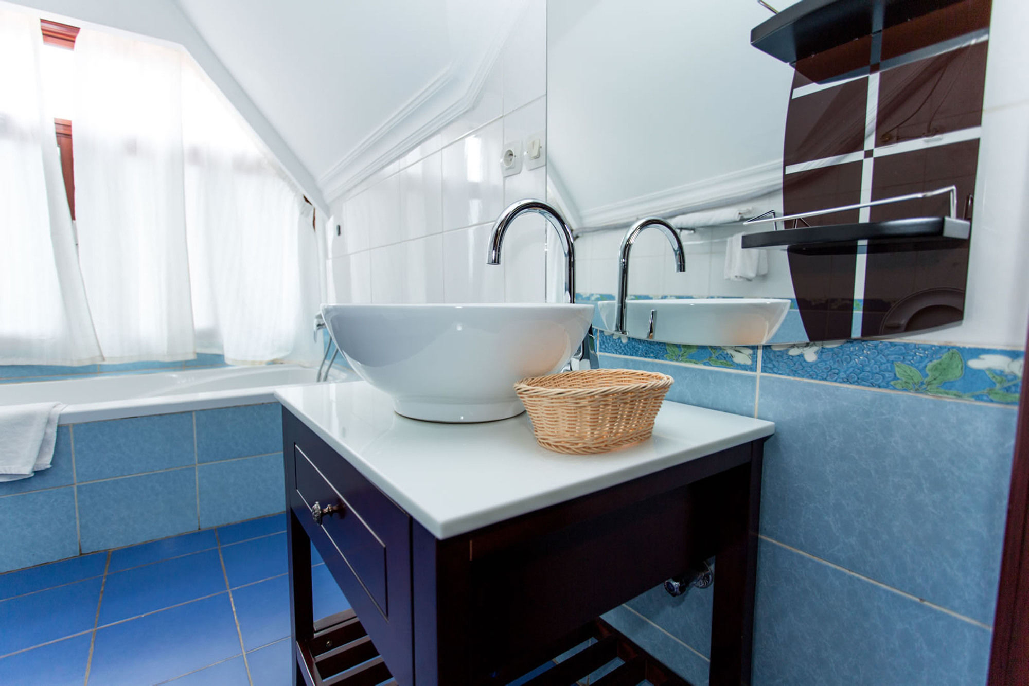 Фото Legend Hotel