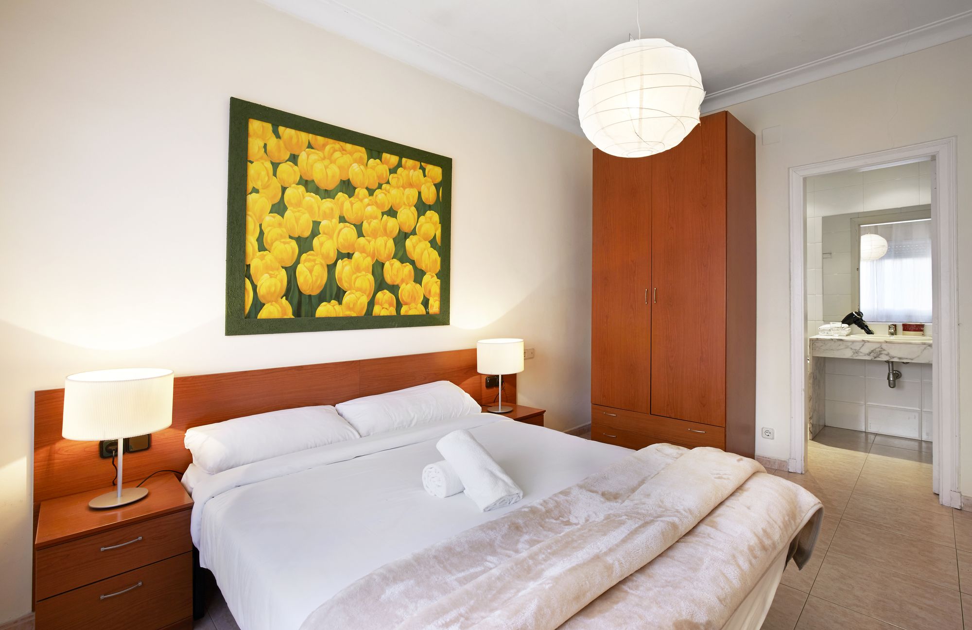 Фото AinB Diagonal Francesc Macia Apartments