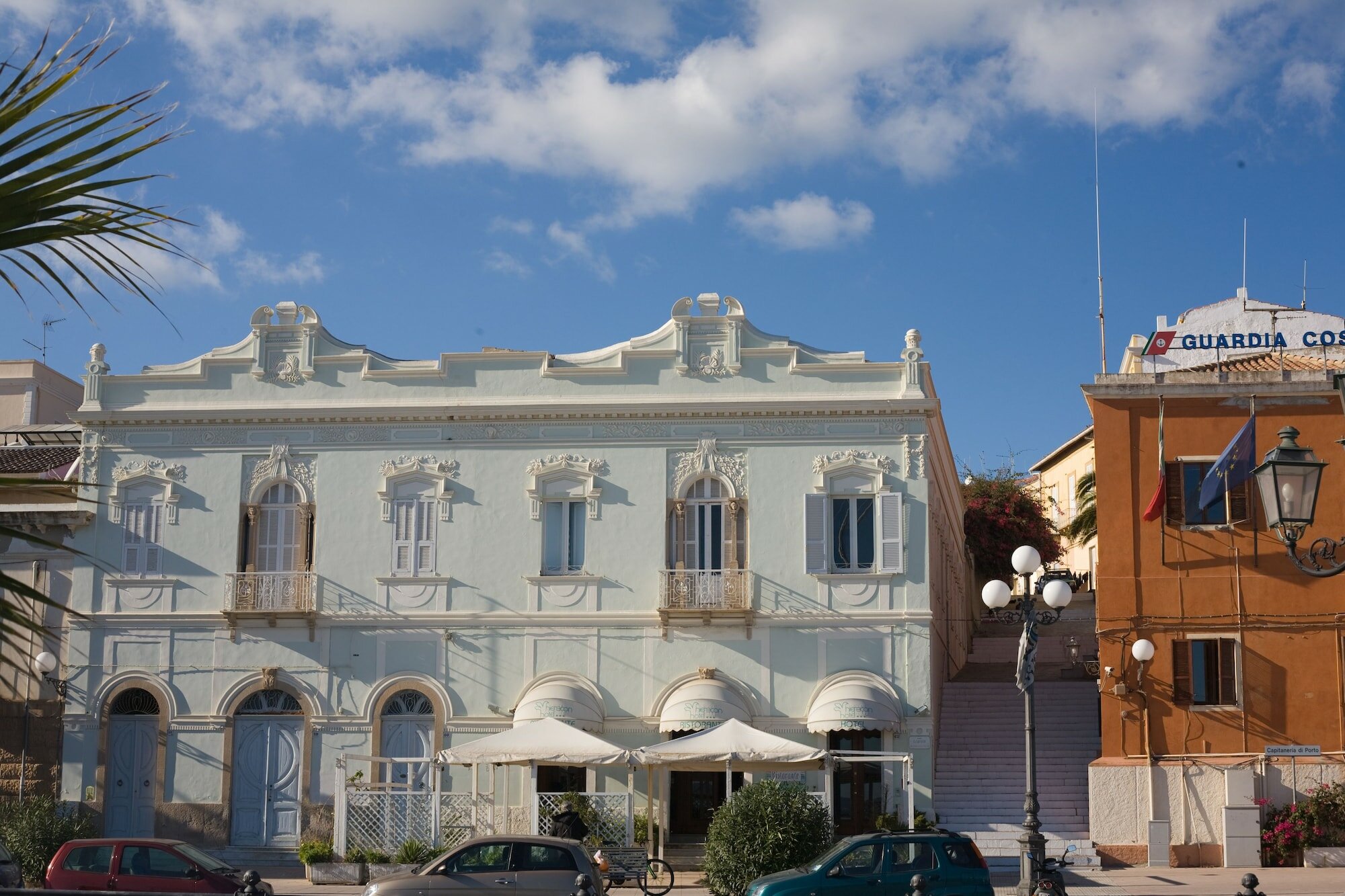 Фото отеля 1