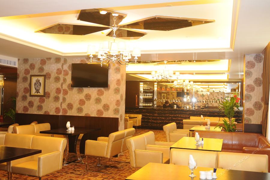 Фото Fuqinglong Huatian Holiday Hotel