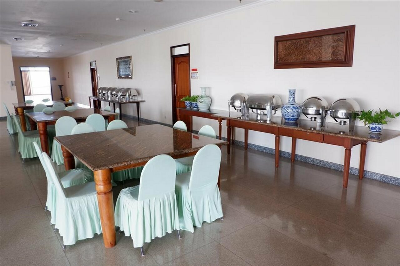 Фото Hotel Grand Tiga Mustika