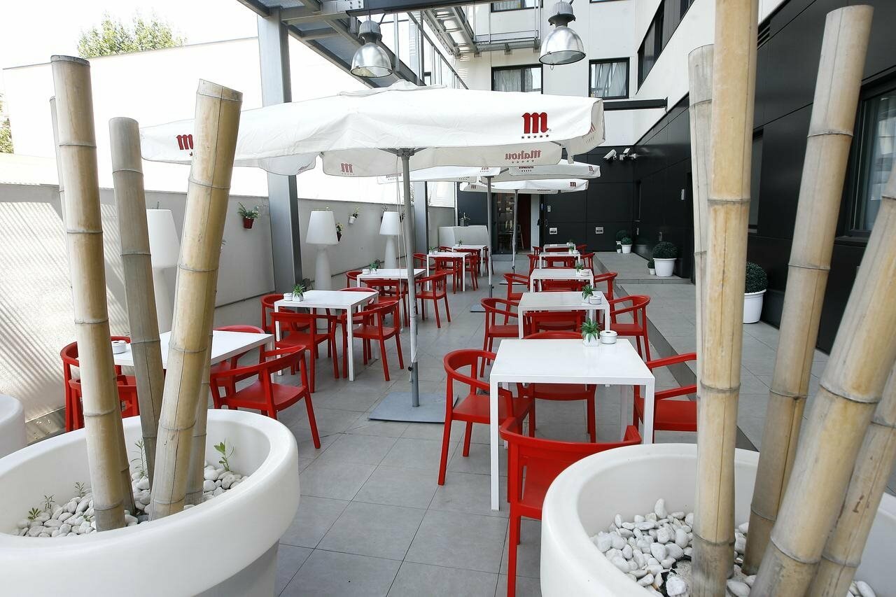 Фото Travelodge Barcelona Poblenou