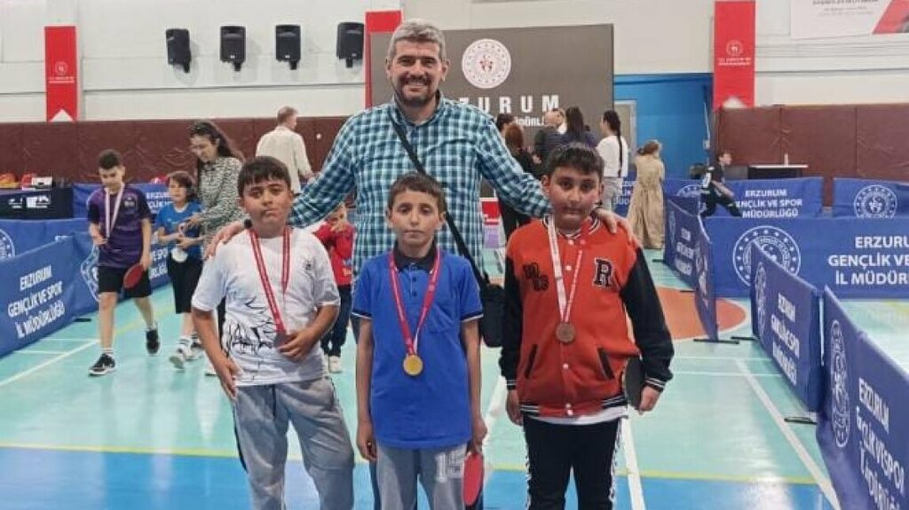 Primary school 12 March Primary School, Erzurum, photo