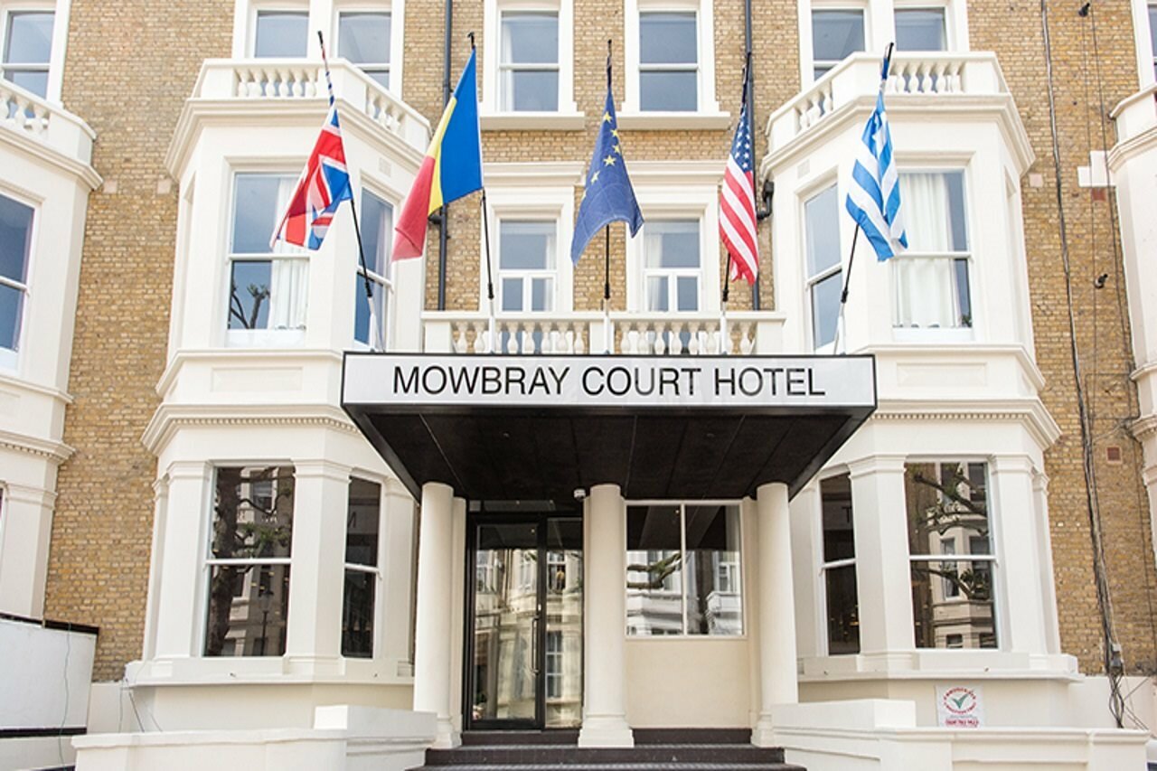 Фото Mowbray Court Hotel