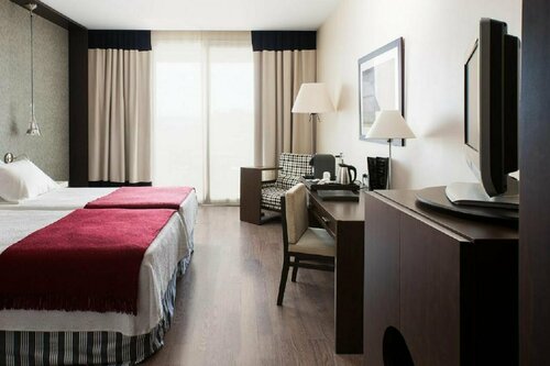 Гостиница Nh Alicante в Аликанте