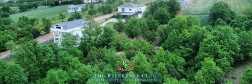 Гостиница The Reference Club в Люлебургазе
