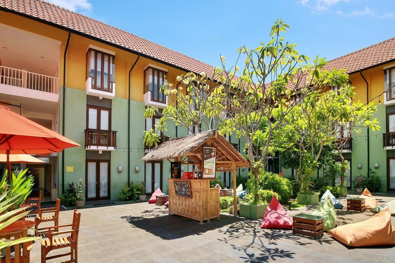 Фото Harris Hotel Kuta Tuban Bali