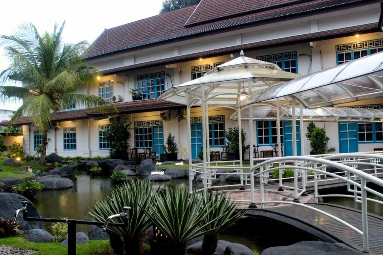 Фото Hotel Merdeka Kediri