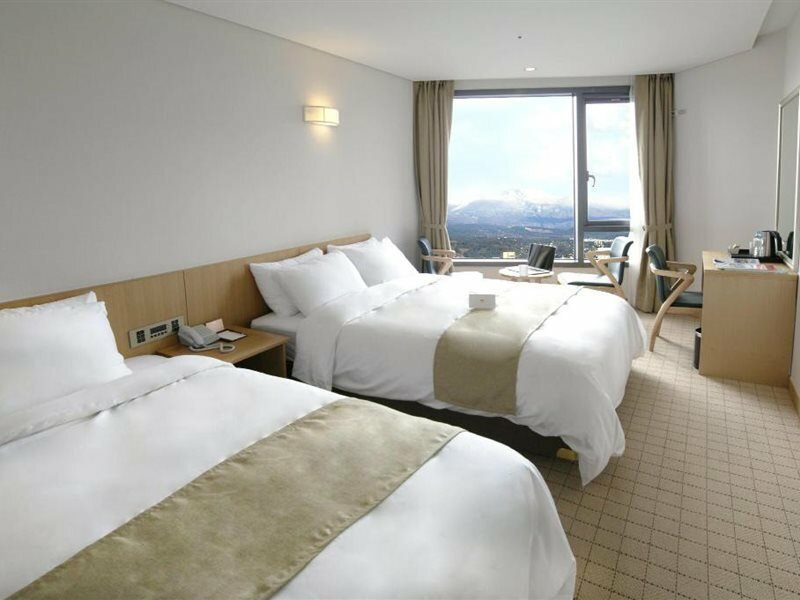 Фото Jeju Hotel the M