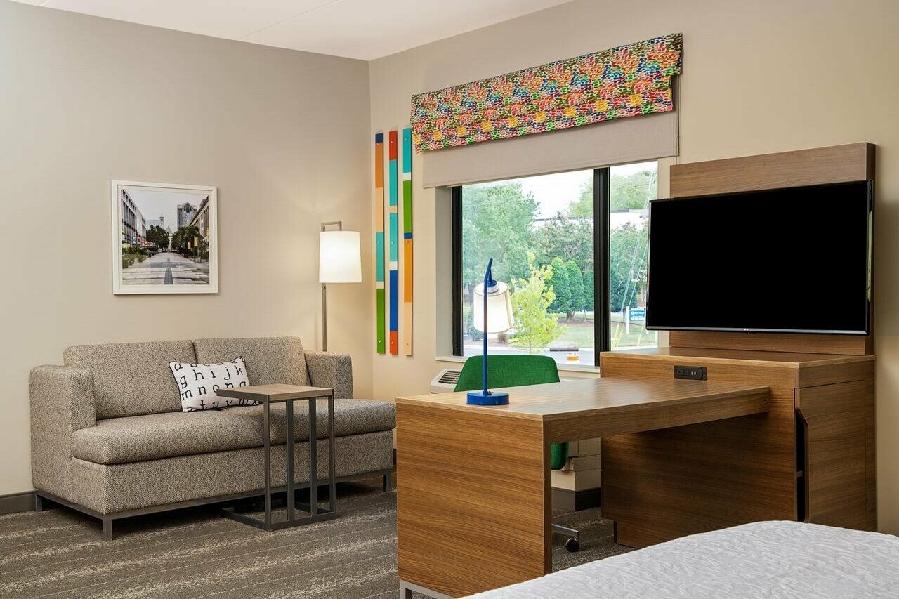 Фото Hampton Inn & Suites Raleigh Midtown