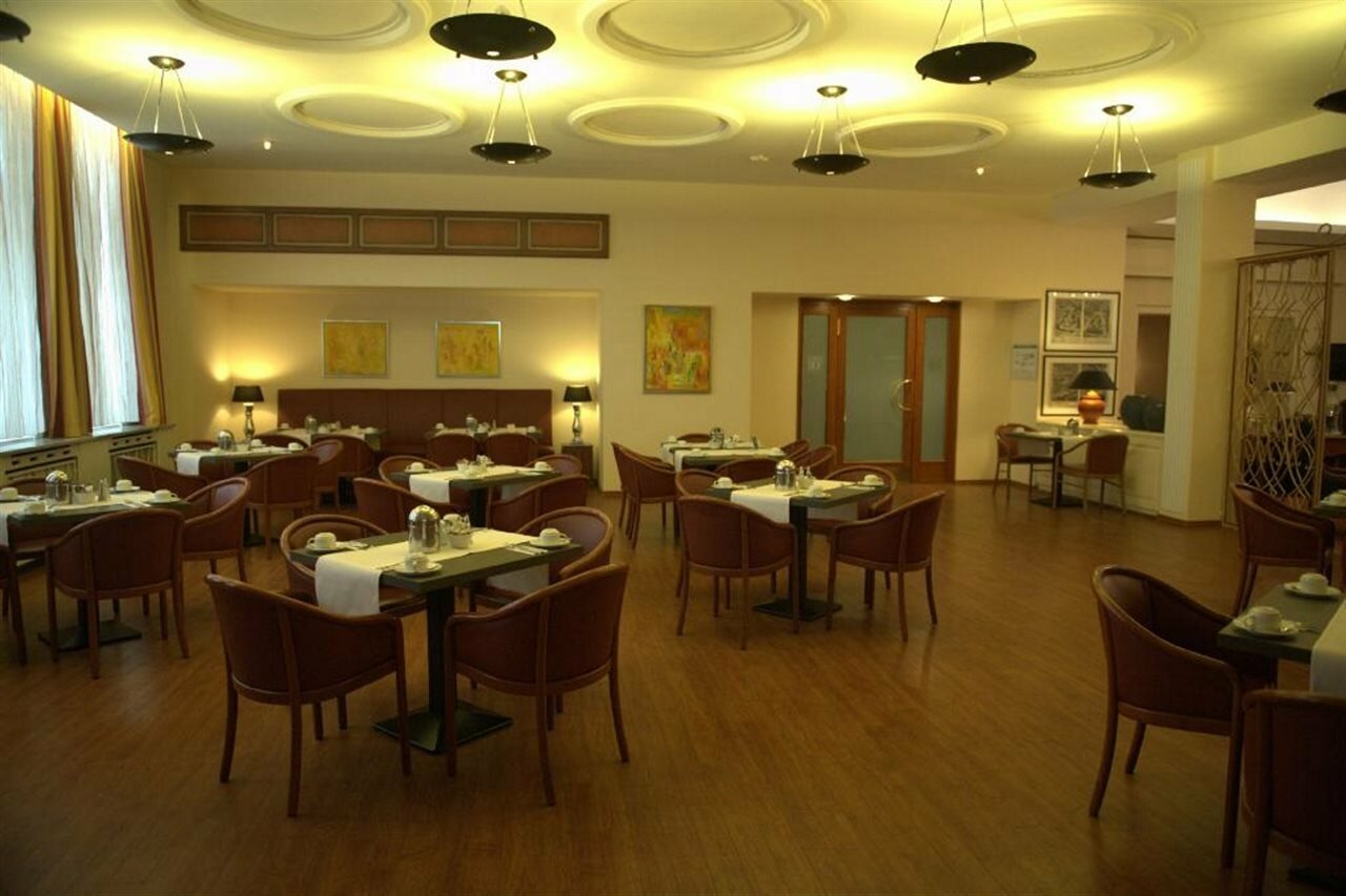 Фото Hotel Alster-Hof