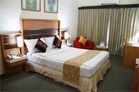 Фото Mega Matra Hotel