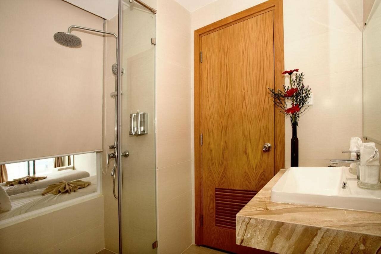 Фото Royal Hpm Hotel