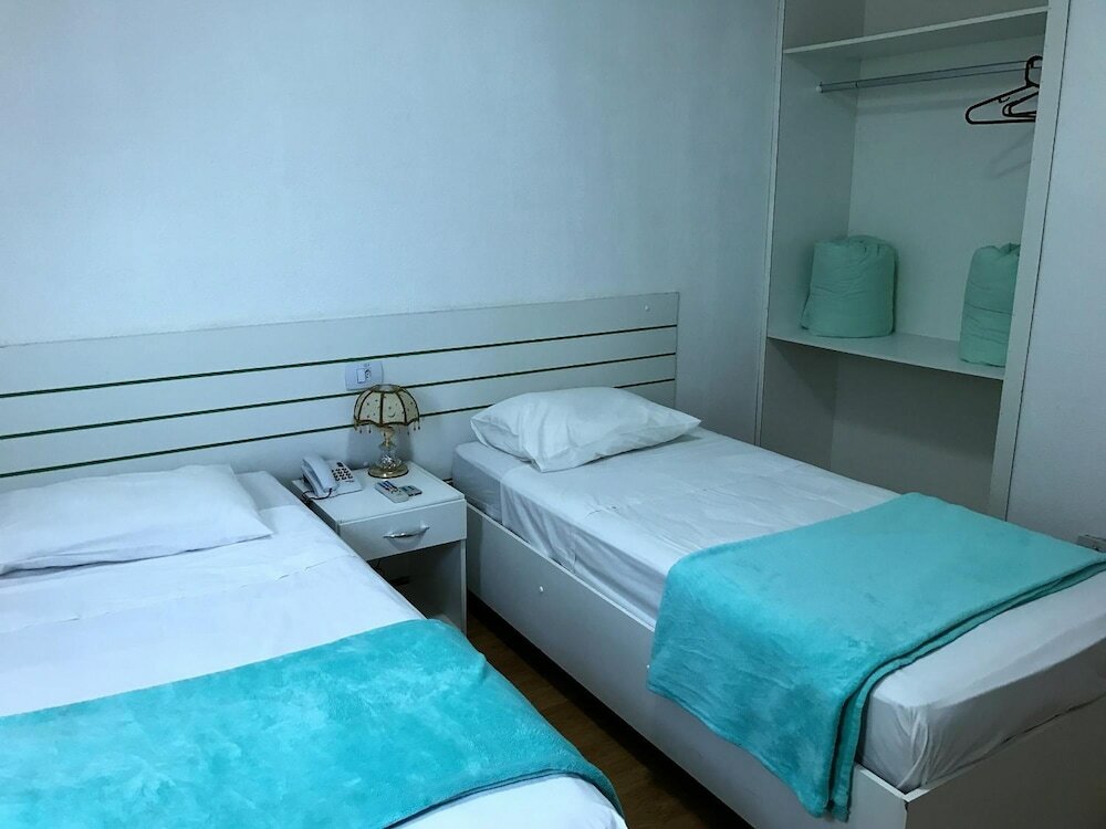 Фото Hotel Family