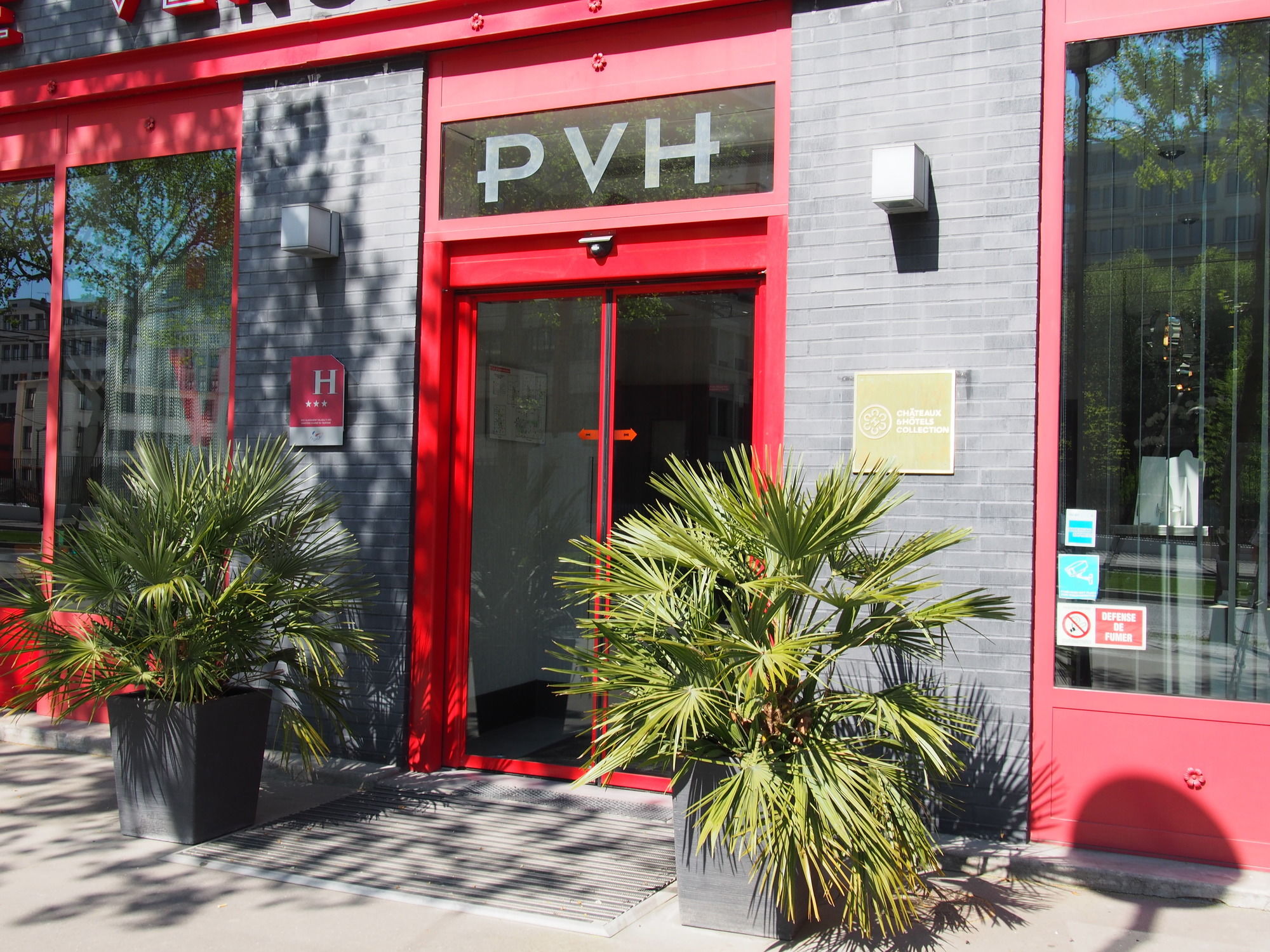 Фото Porte de Versailles Hotel