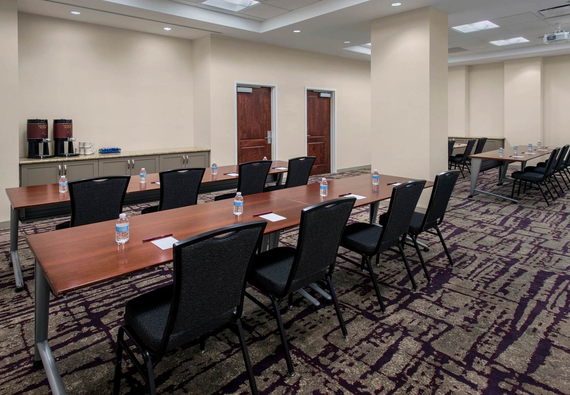 Фото Residence Inn Alexandria Old Town South at Carlyle