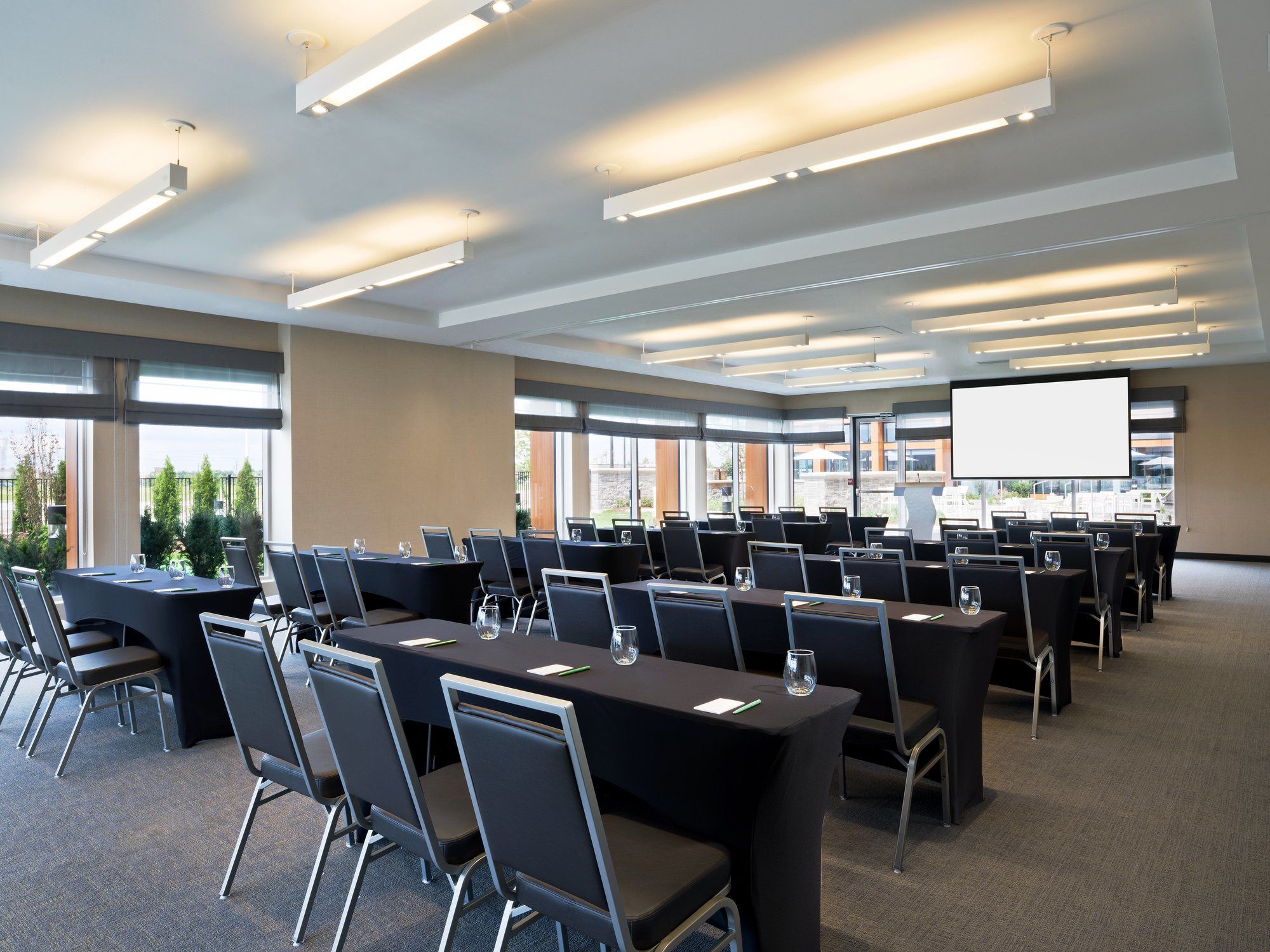 Фото Element Vaughan Southwest