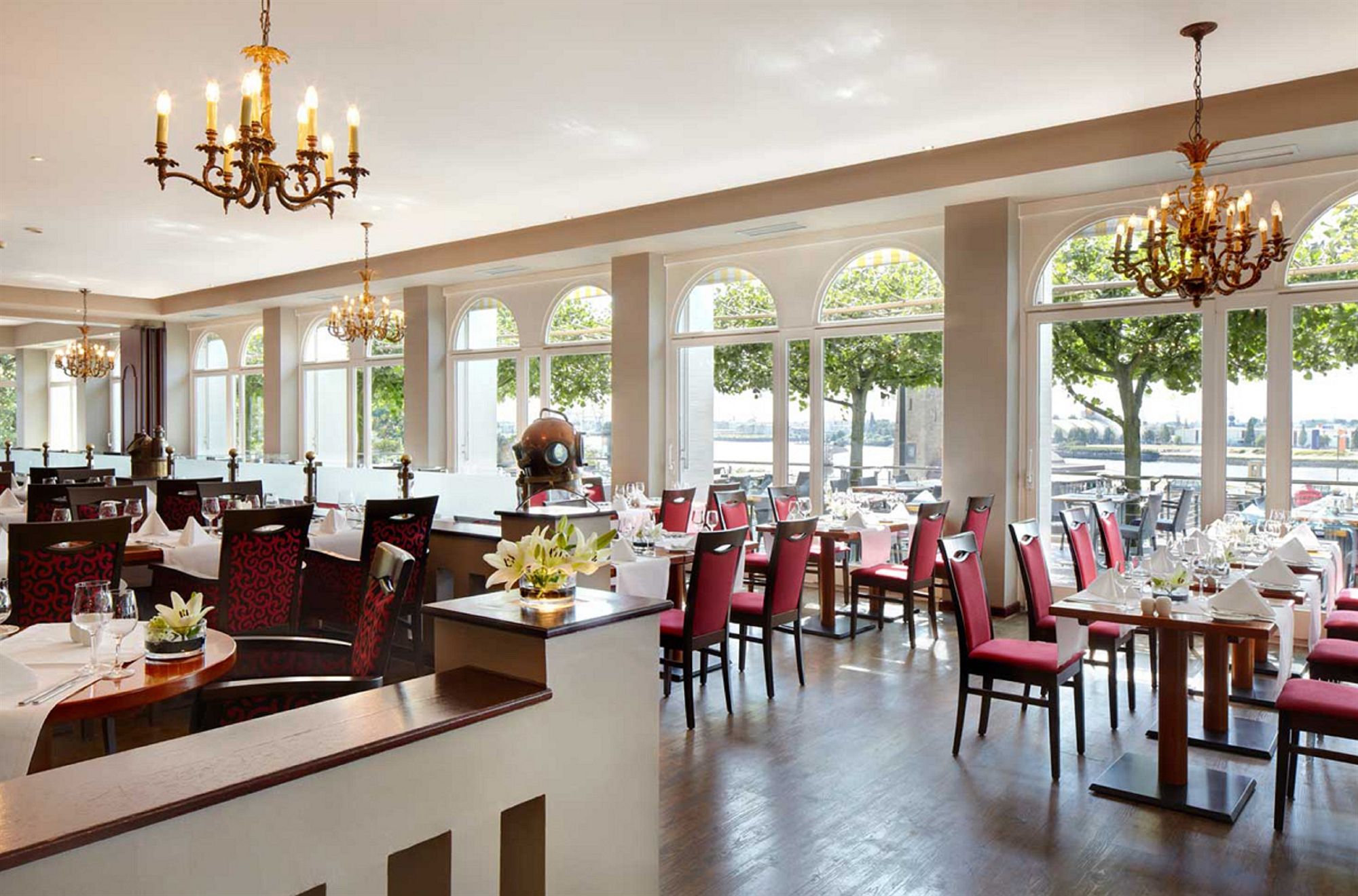 Фото Hotel Hafen Hamburg