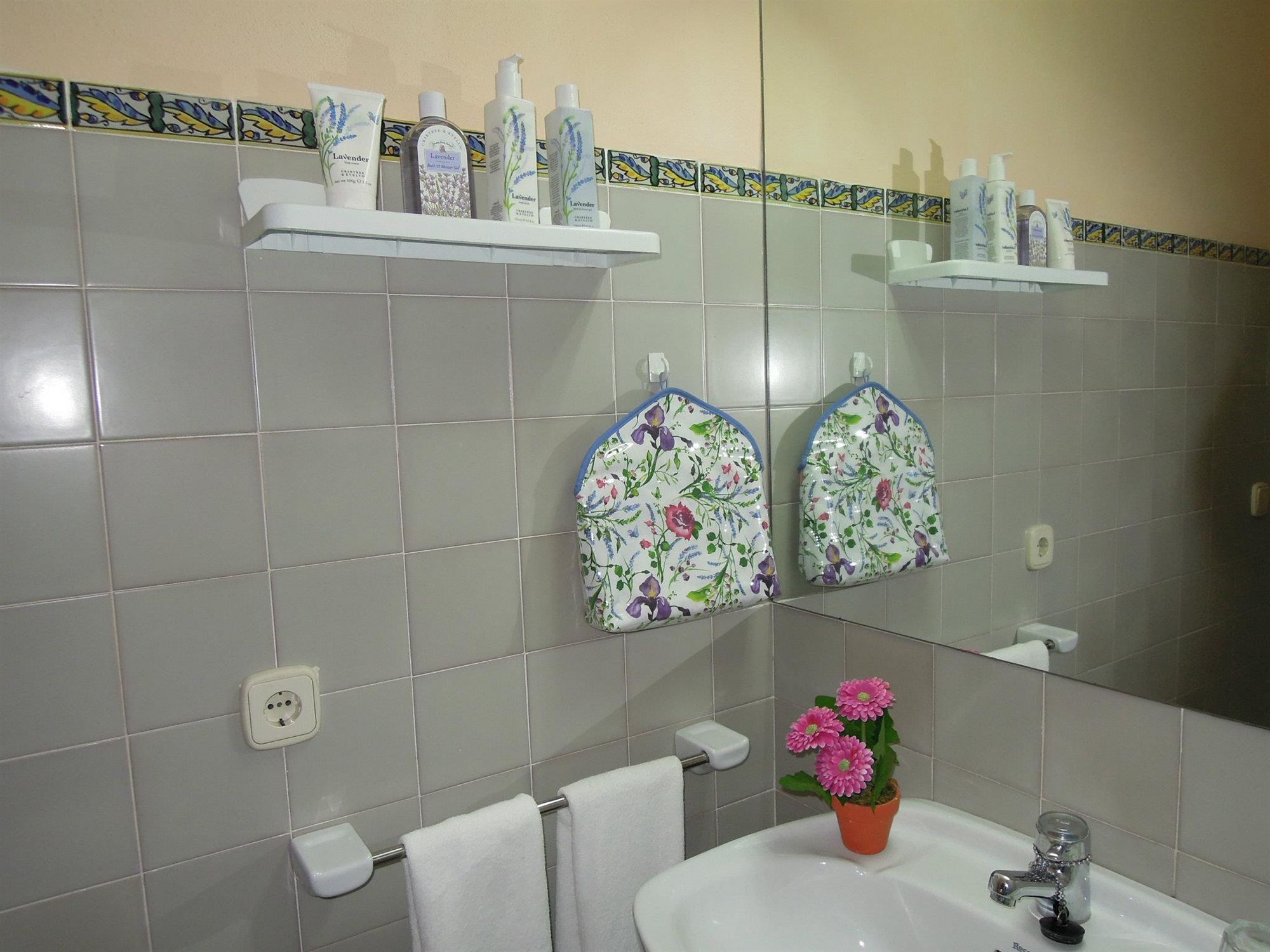 Фото Hostal Ca'n Tiu