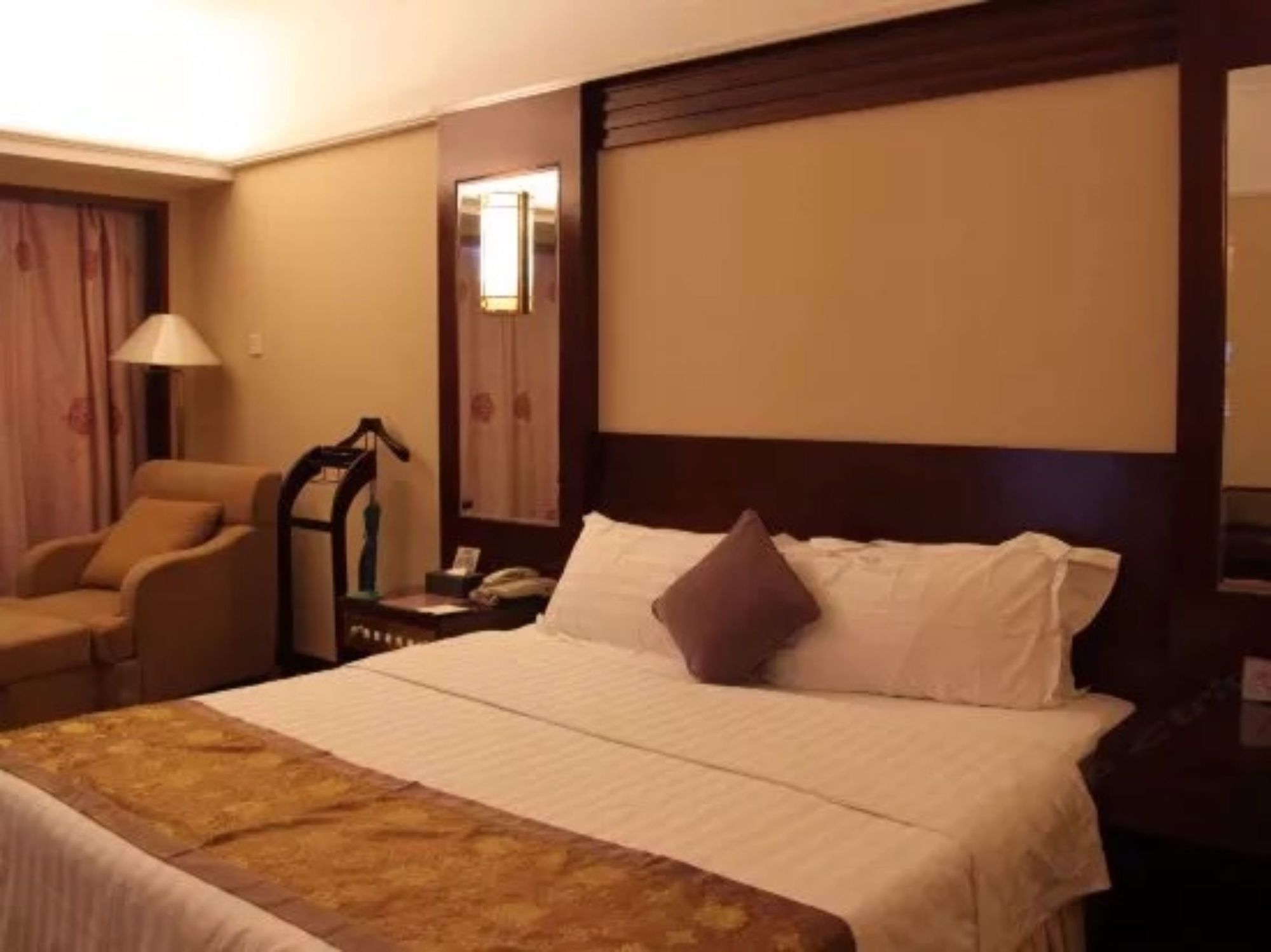 Фото Fujian Sunshine Holiday Hotel