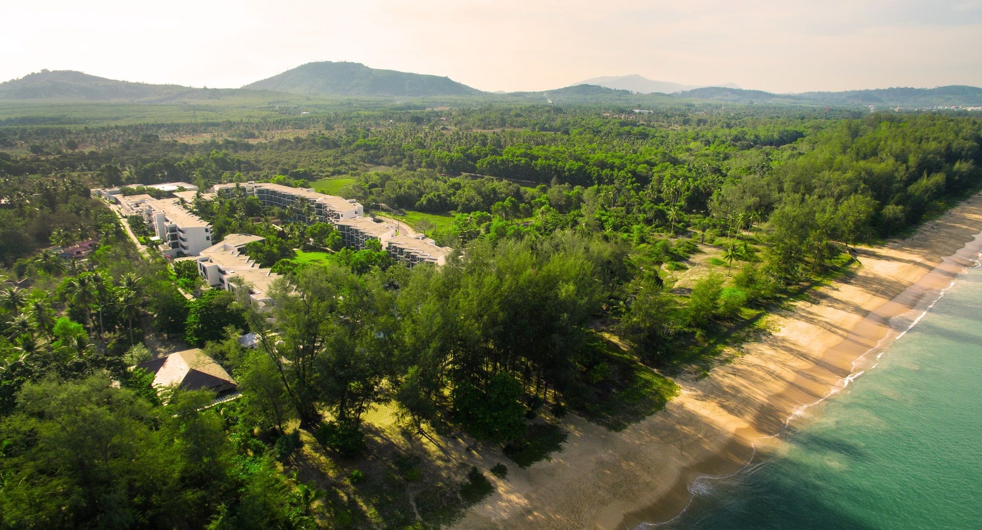 Фото Holiday Inn Resort Phuket Mai Khao Beach