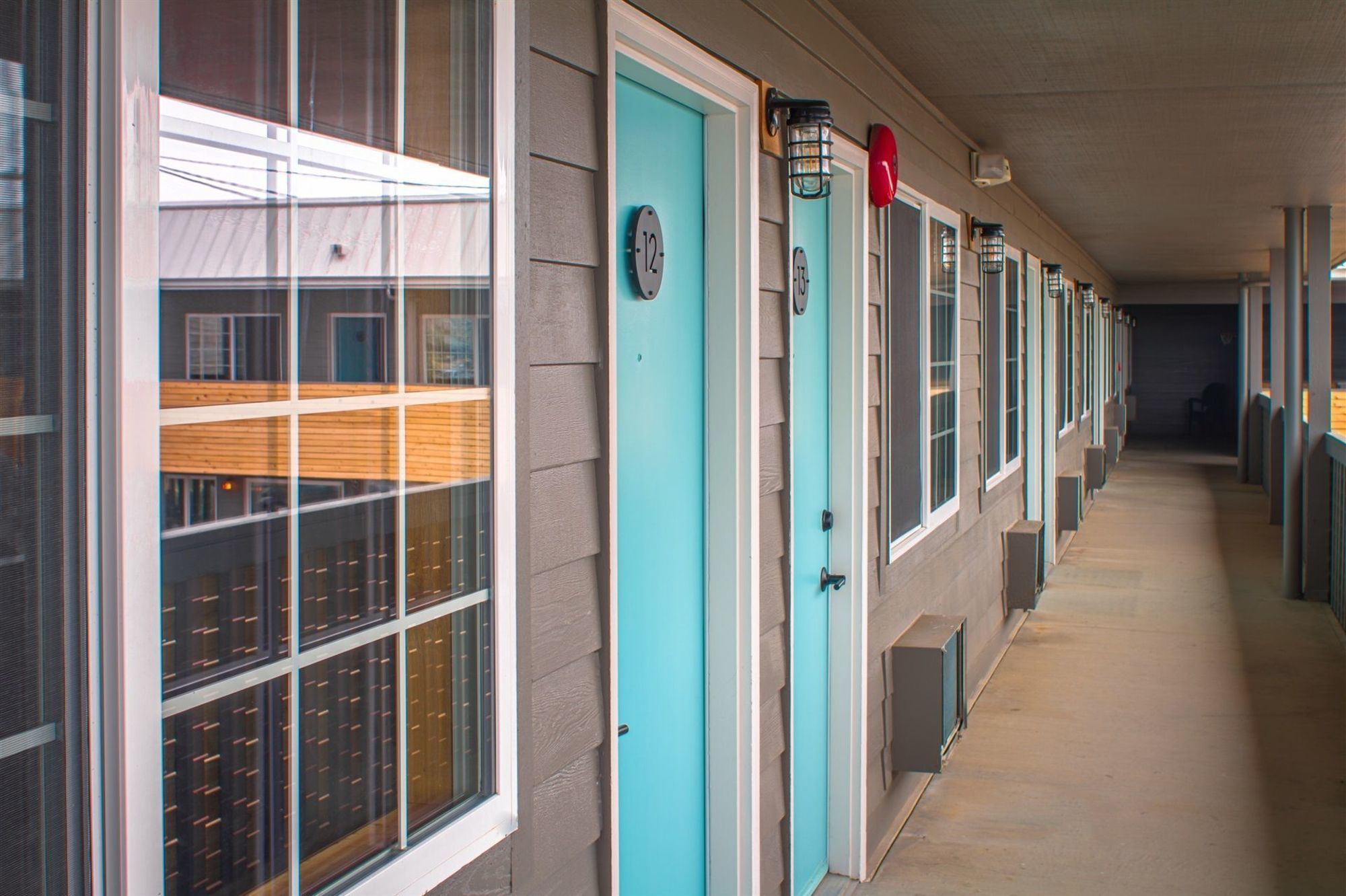 Фото Ashore Hotel