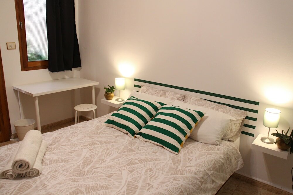 Фото The Garden Bed and Breakfast