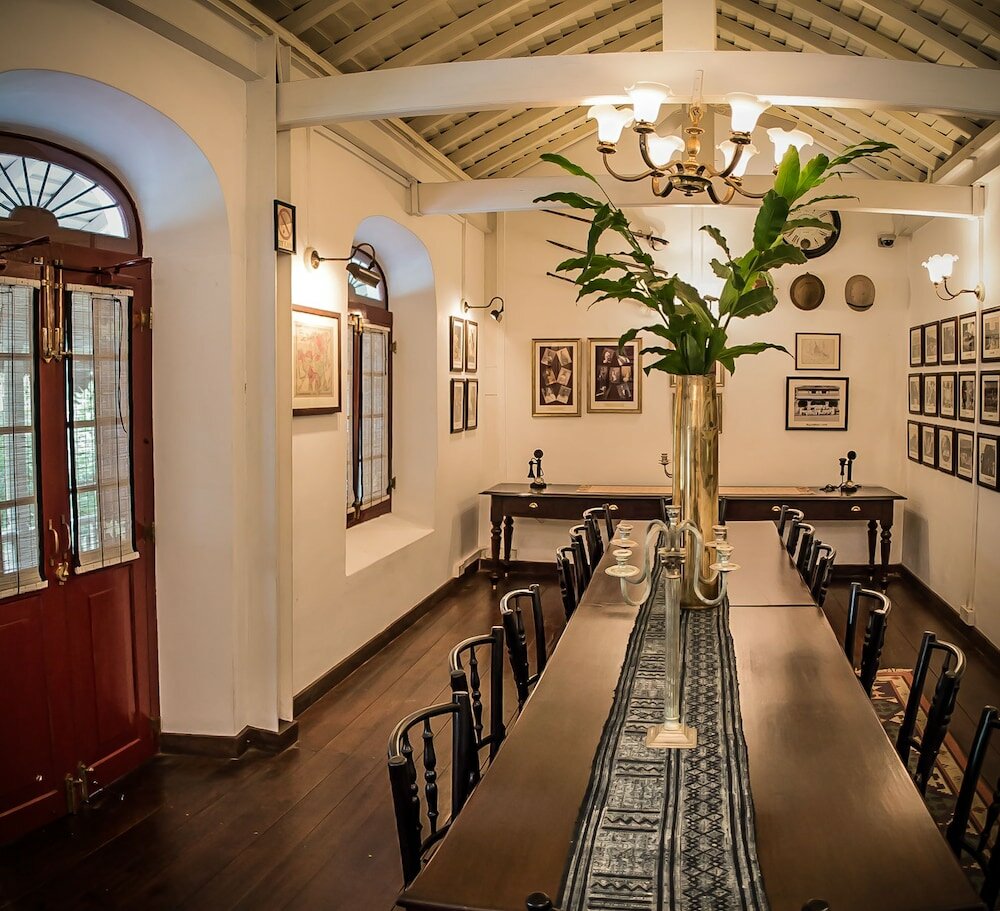 Фото Royal Bar & Hotel