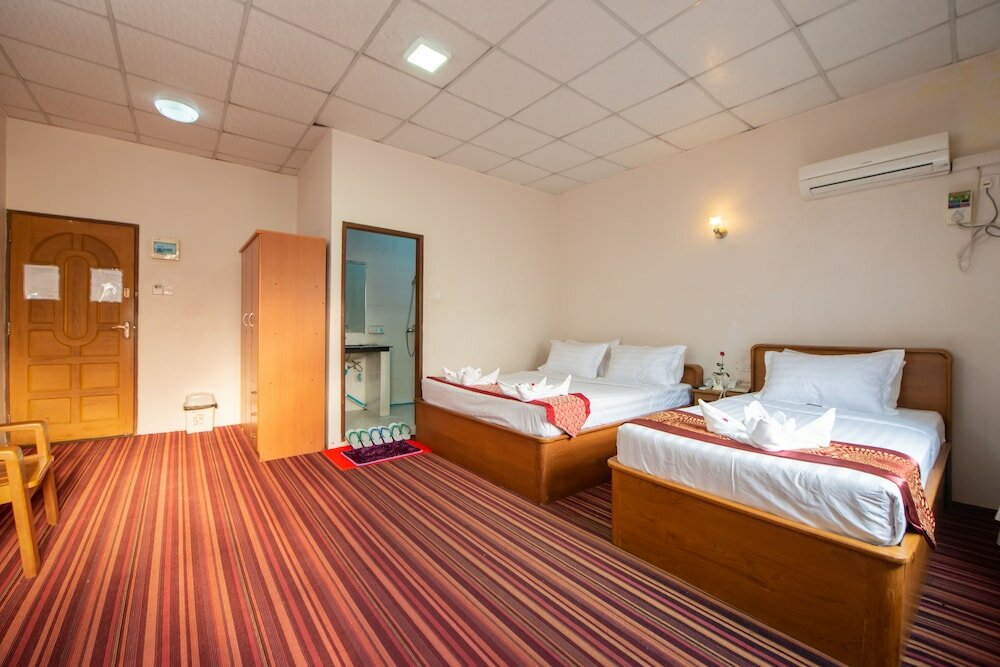 Фото Yangon Urban Hotel