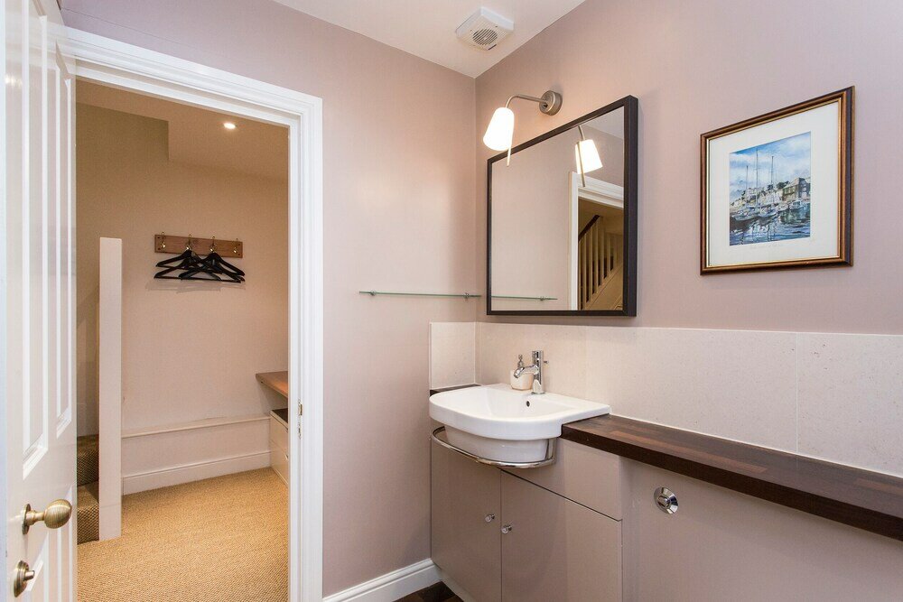 Фото Altido Modern 2 bed flat in Central London, sleeps 6