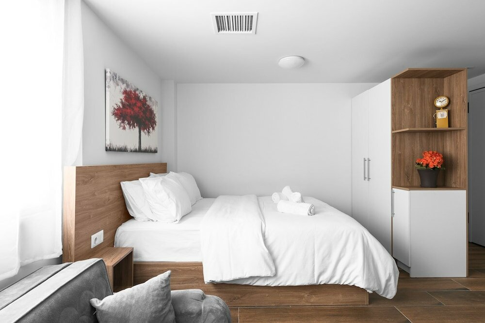 Фото New Yorker Nilie Hospitality Mgmt