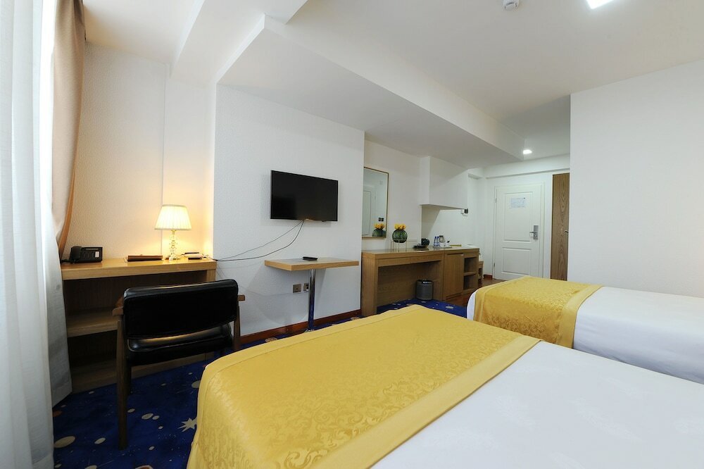 Фото Ub Grand Hotel