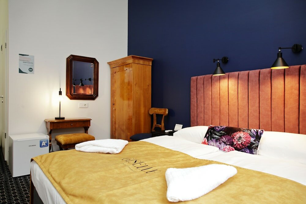 Фото Giselle Vintage Doubles