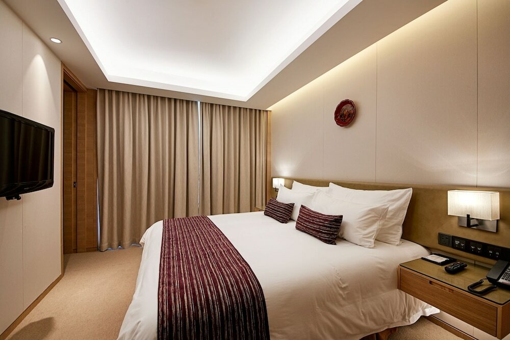 Фото New Century Kylie Hotel Ningbo