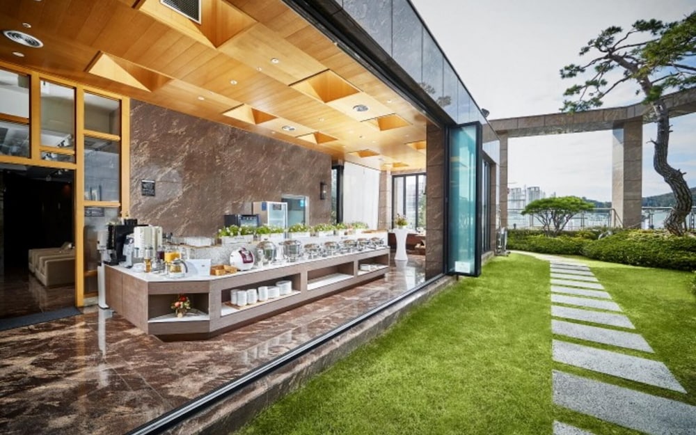 Фото Arban Hotel