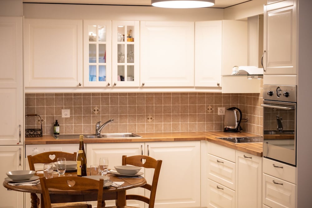 Фото Snowflake family apart. Ski in& out