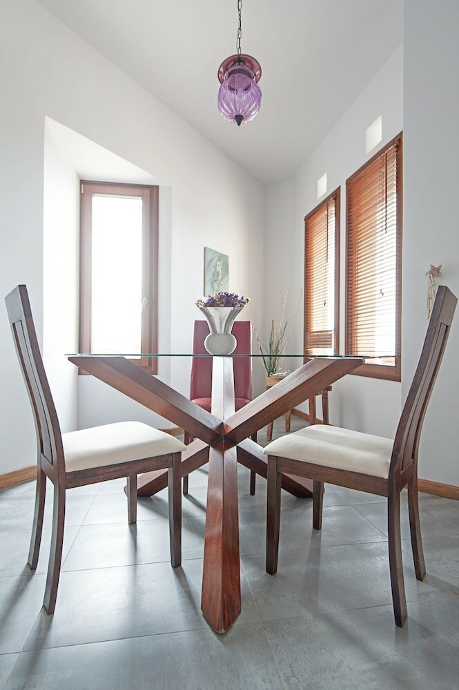 Фото Poikilma Alonissos Villas