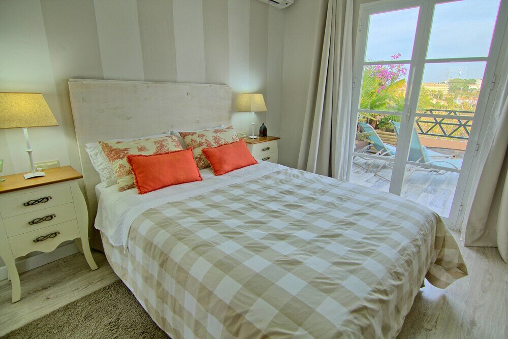 Фото Oasis de Riviera Apartment