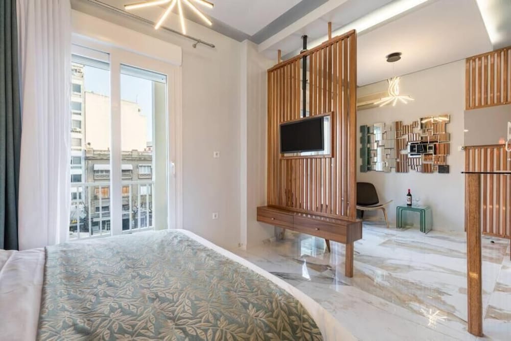 Фото KSquared Nilie Hospitality Mgmt