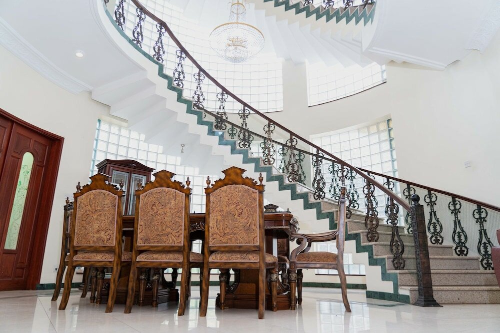 Фото Mini-Mansion Villa Adjacent To The Beach