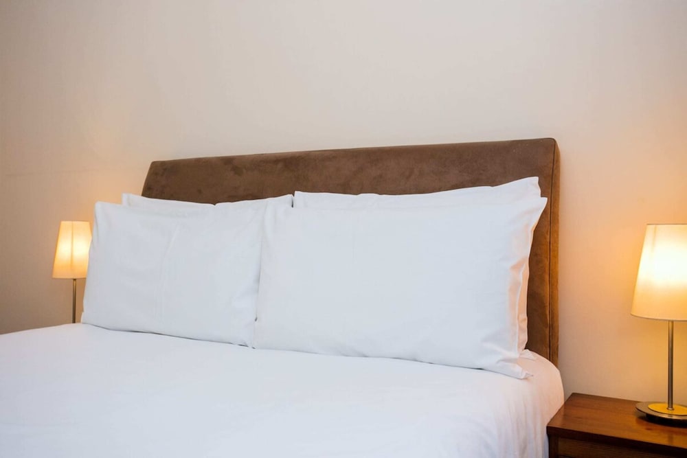 Фото 1 Bedroom Apartment near St. Paul's Cathedral