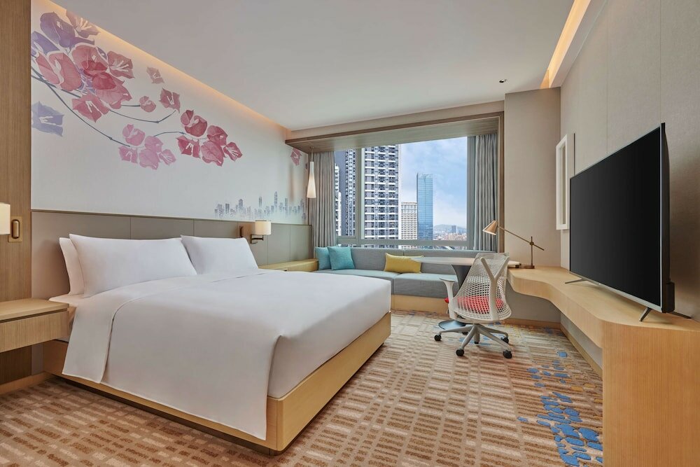 Фото Hilton Garden Inn Shenzhen Guangming