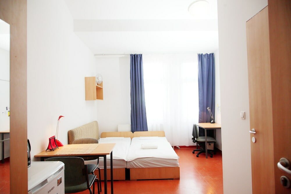 Фото Pop Up Hostels - Downtown