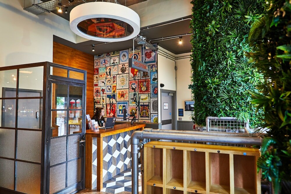 Фото St Christopher's Inn Hammersmith