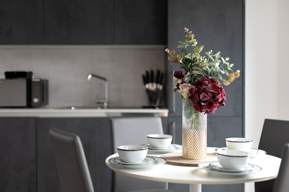 Фото Home. ly - London Camden Town Apartments