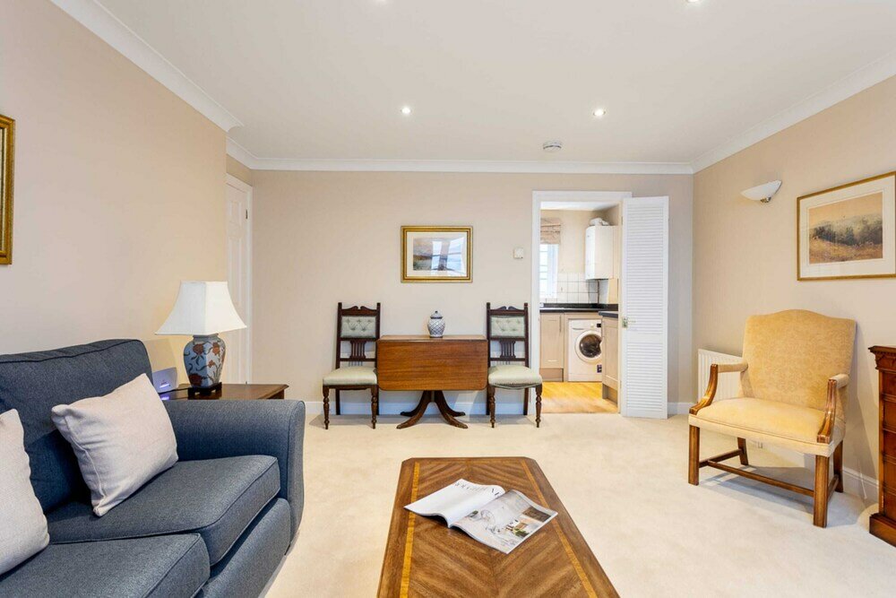 Фото Bright Tower Bridge Nest